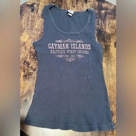 Tommys Dezigns Tops - TOMMY’S Designs | ladies Cayman Islands tank top. Size:  X Large.